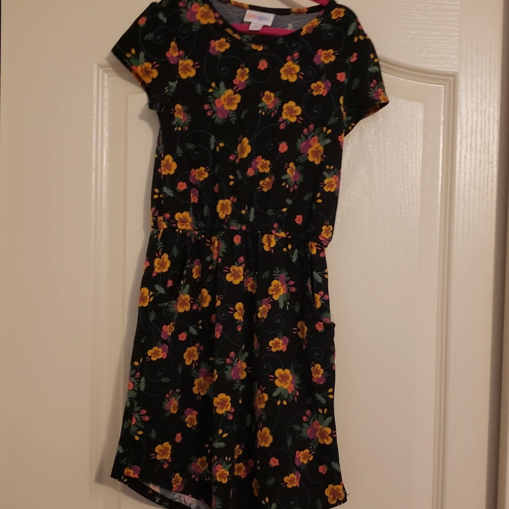 Black floral Mae
